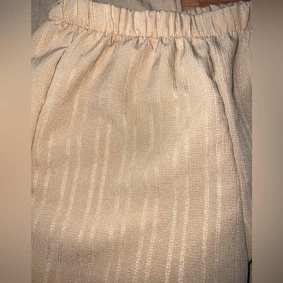 SHEIN Textured Two Piece Bundle - Picture 7 of 8